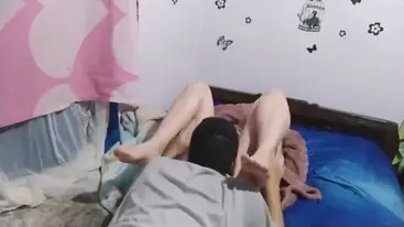 Cewek Sange Ajak Ayah Tiri Ngentot Ganas